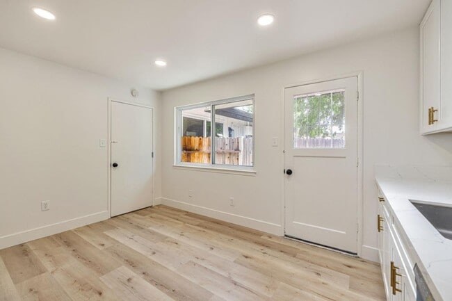 Building Photo - 1134 Agatha Way