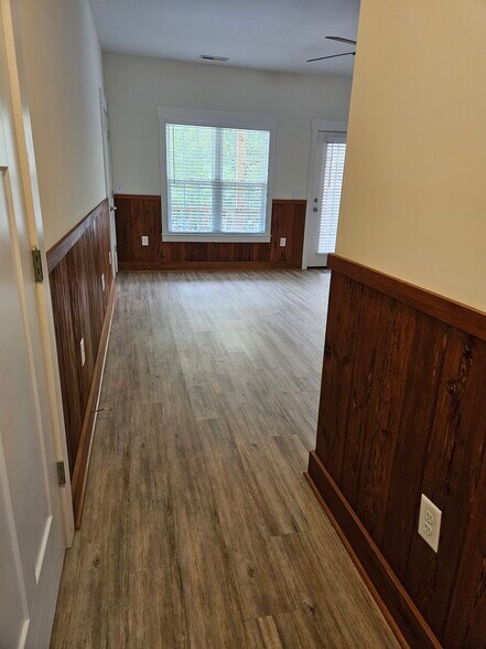 Building Photo - 112 Minnow Dr