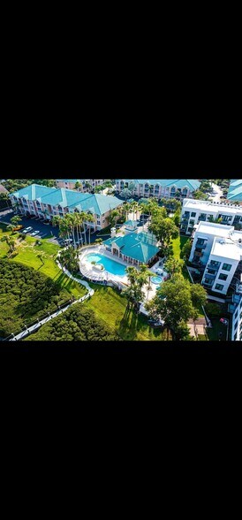 Building Photo - 5302 Bay Club Cir