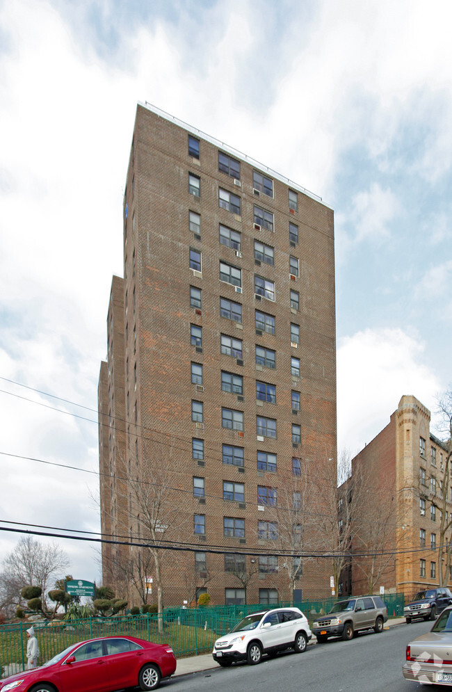 Building Photo - Yonkers Apartements