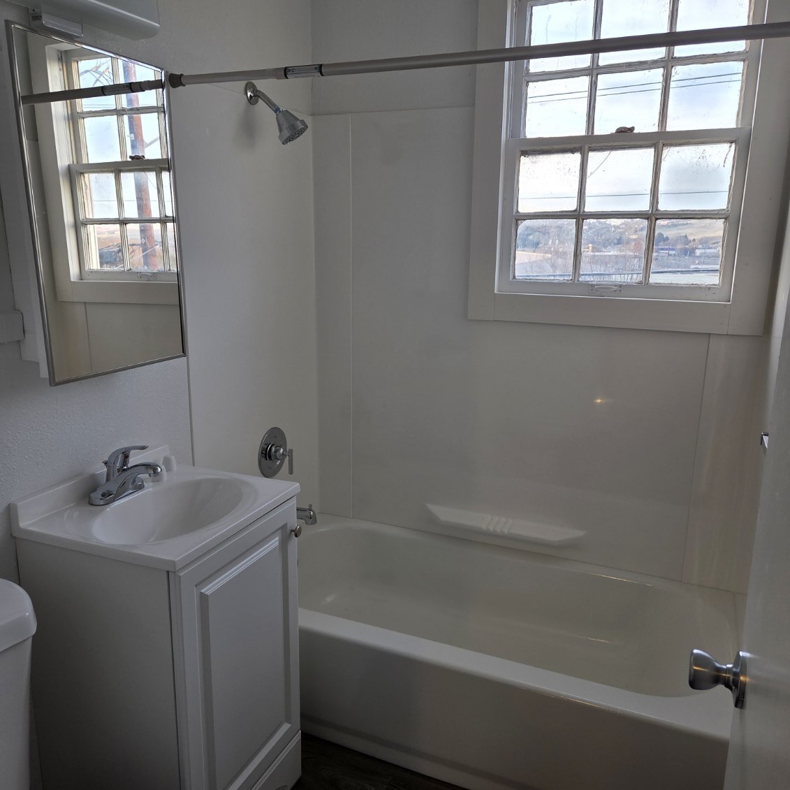 Building Photo - 1411 NW Carden Ave