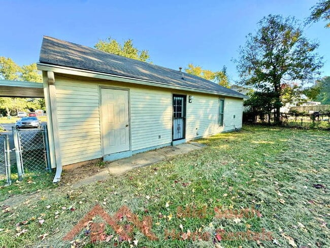 Building Photo - 3231 Ridgemont Ave