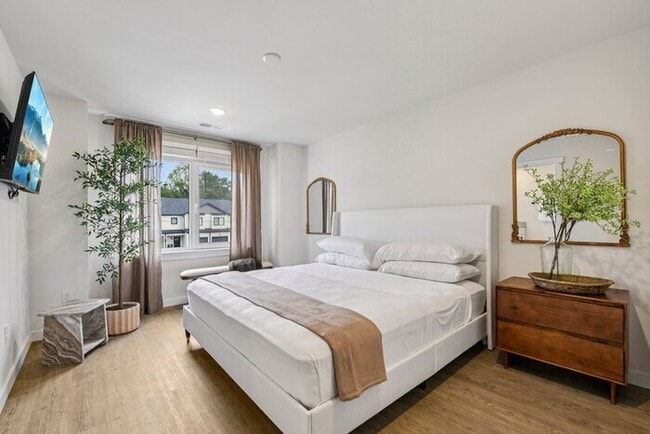 Building Photo - Brand-New Luxury Townhomes in Newton w/ Privacy Fence!