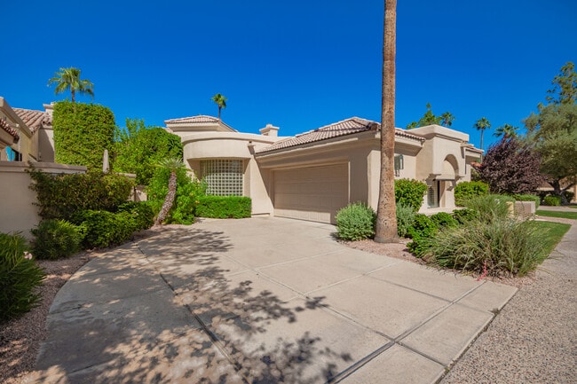 Building Photo - 10126 E Cochise Dr