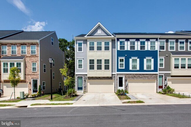 Building Photo - 2546 Buckthorn Dr