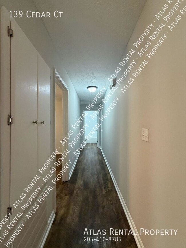 Building Photo - 139 Cedar Ct