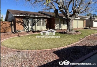 Building Photo - 3BD/2BA Home With Pool in Phoenix, AZ