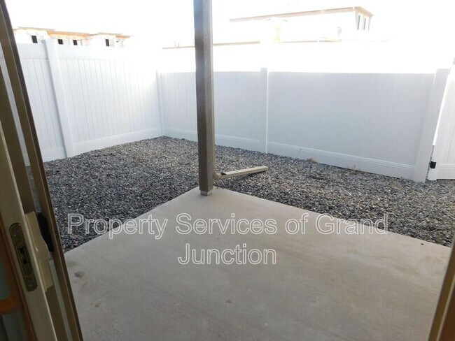 Building Photo - 654 Trinity Way