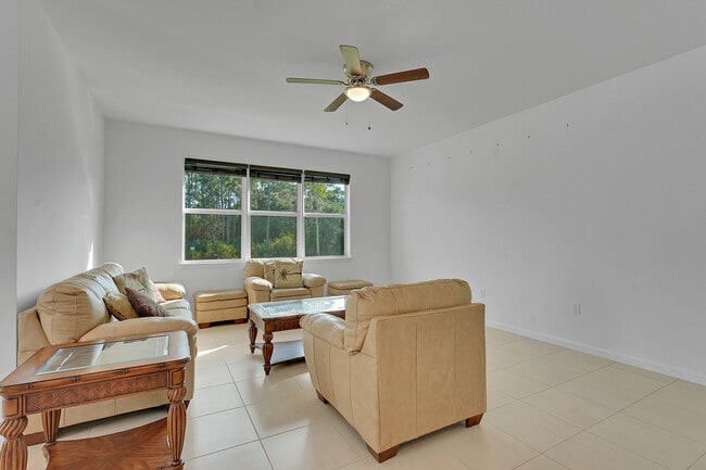 Building Photo - 9765 SW Meridian Wy