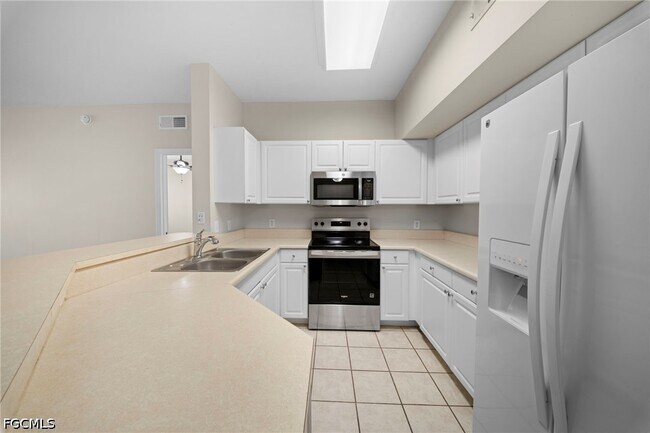 Building Photo - 11400 Ocean Walk Dr