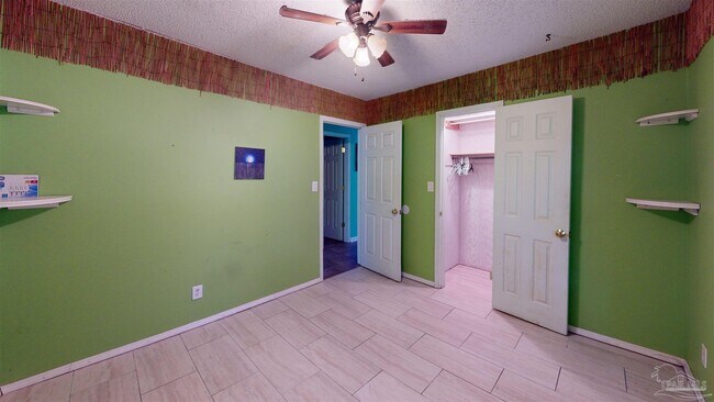 Building Photo - 1059 Woodlore Cir