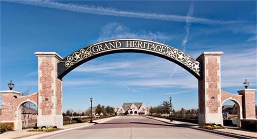 Building Photo - Beautiful Townhome in Grand Heritage West, Lavon!