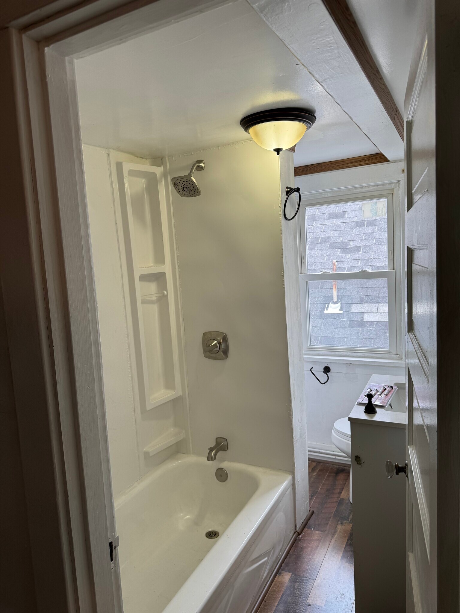 Bathroom #2 - 1413 Beech St