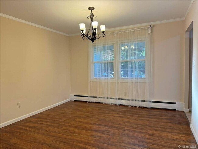 Building Photo - 40 Seabrook Ln