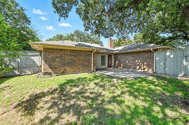 Building Photo - 1203 River Oaks Dr