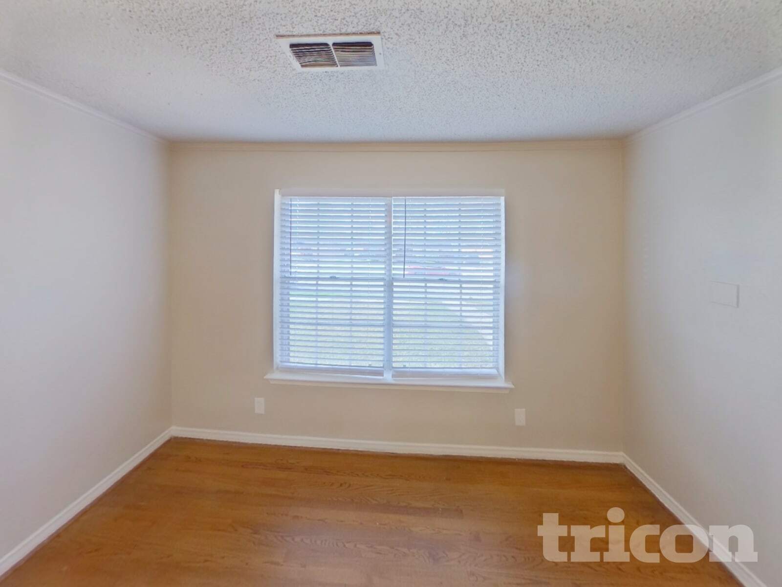 Building Photo - 1316 Lexington Dr