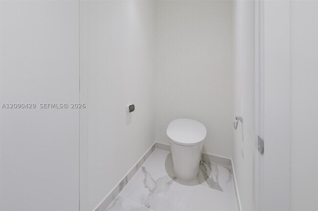 Building Photo - 1400 Biscayne Blvd