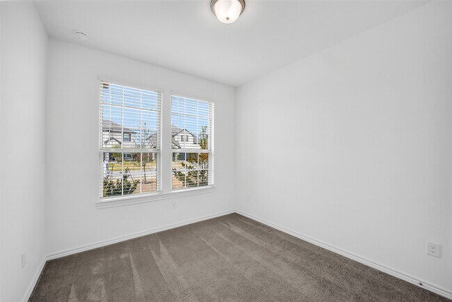 Building Photo - 1309 Tan Gable Ln