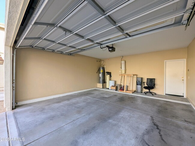Building Photo - 6455 W Orchid Ln