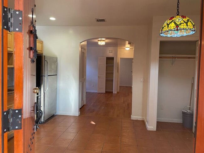 Primary Photo - Apartment showing Weekend at 1PM. near Tra...