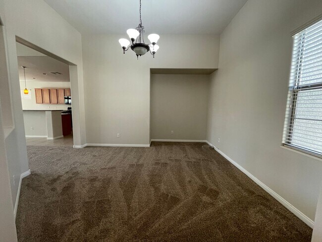 Building Photo - Beautiful Single Story Home in Gated Commu...