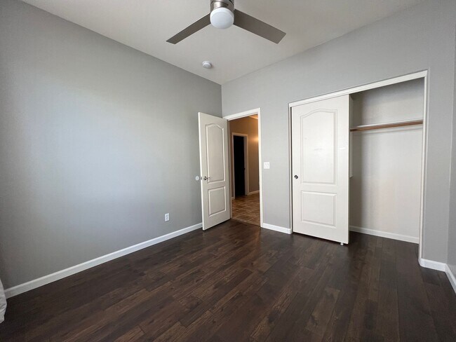 Building Photo - Gorgeous, upgraded home with a sparkling p...