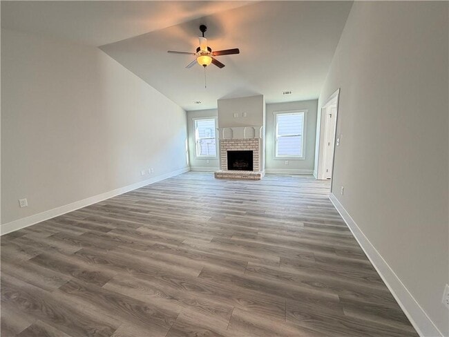 Building Photo - 106 Charlie Wy