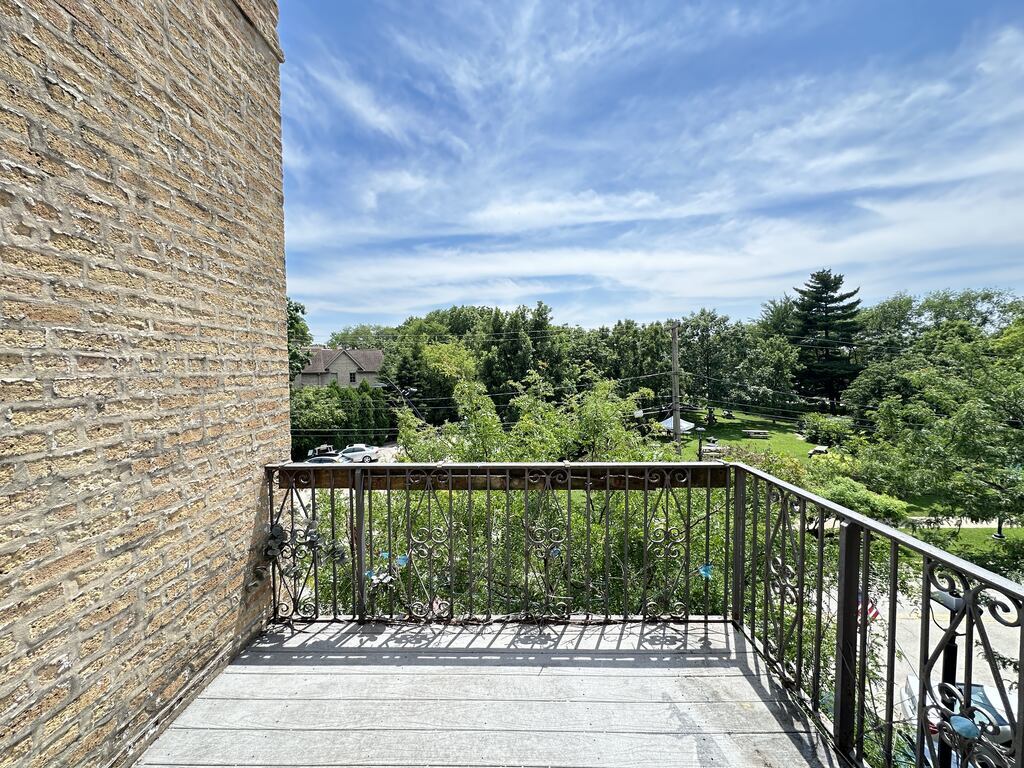 Building Photo - 730 Judson Ave