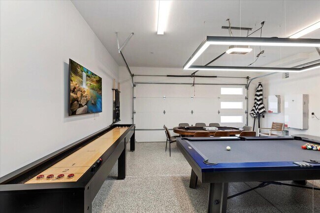 Building Photo - 51116 Avenida Mendoza