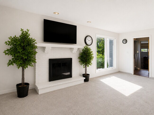 Building Photo - 3007 Monterey Dr