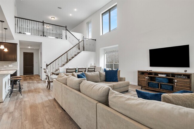 Building Photo - 10191 Bayou Oaks Dr