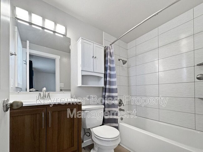 Building Photo - 4727 Arrowhead Way