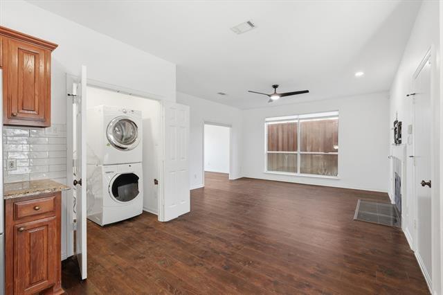 Building Photo - 836 Lakeview Cir