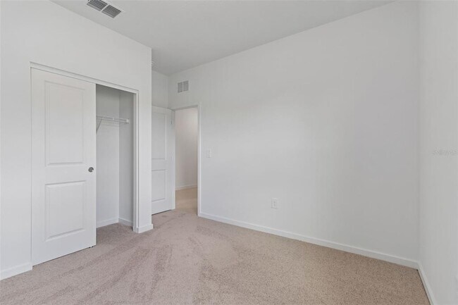 Building Photo - 11243 Sycamore Glen Loop