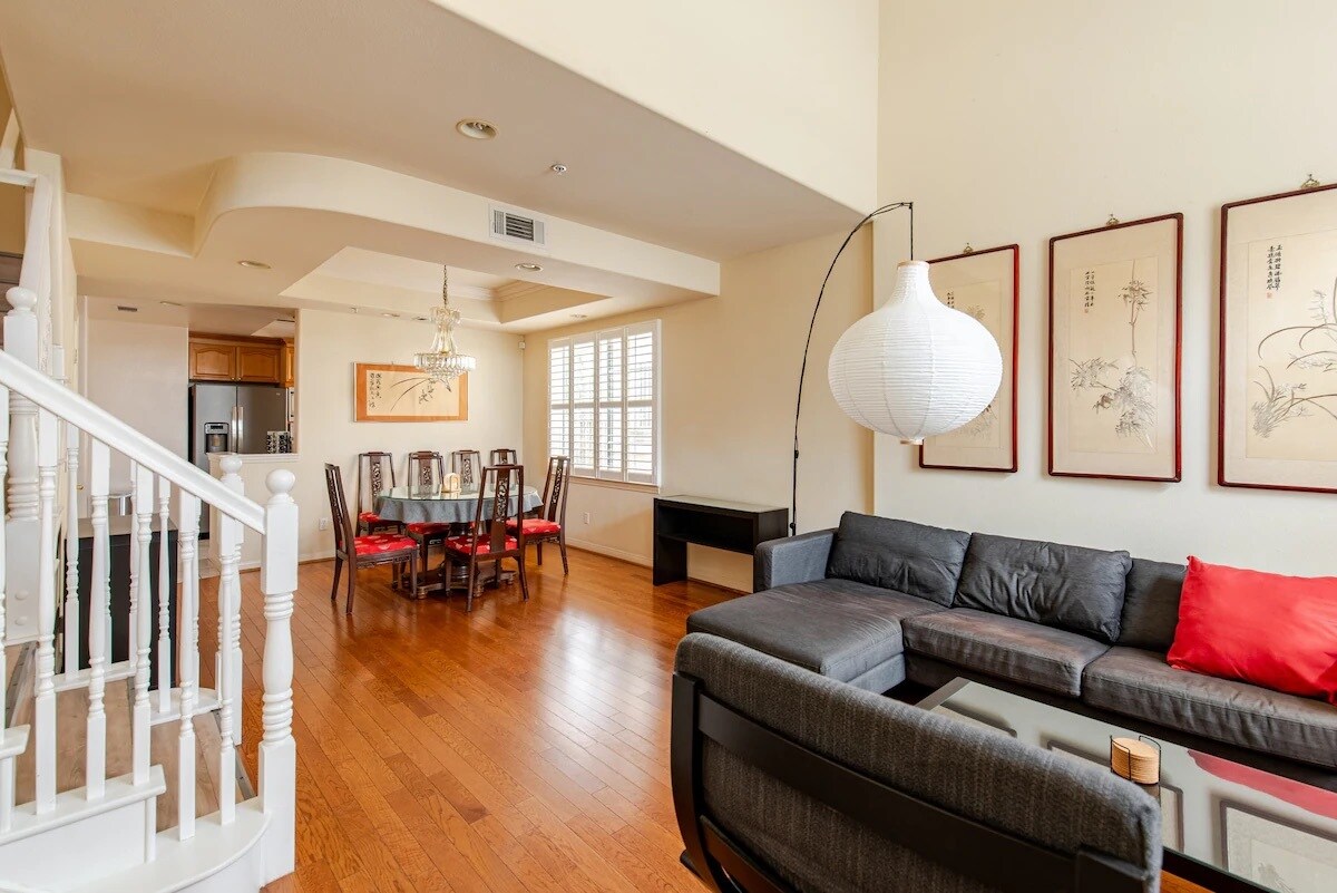 Building Photo - 199 N Lincoln Ave