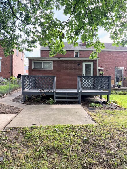 Building Photo - 189 Oxford Dr
