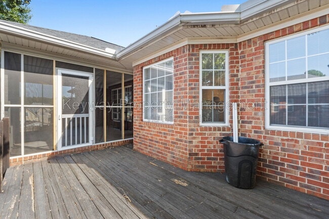 Building Photo - 5366 Angel Falls