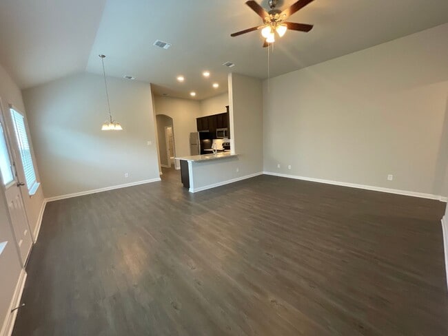 Building Photo - Brand New 3x2 Luxury Duplex in Seguin, TX!