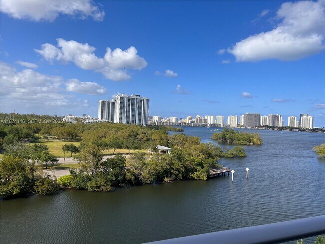 Building Photo - 16385 Biscayne Blvd