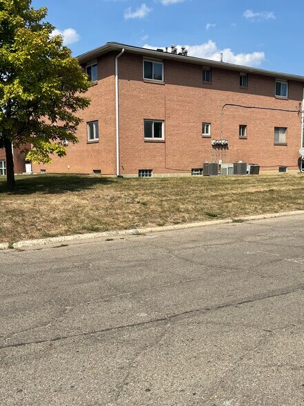 Primary Photo - 898 Byron Ave