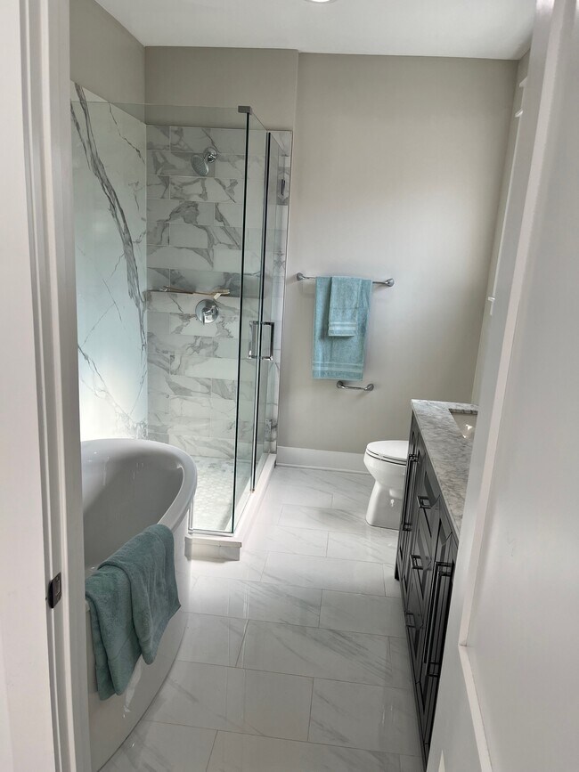 Building Photo - 8146 Lincoln Ave