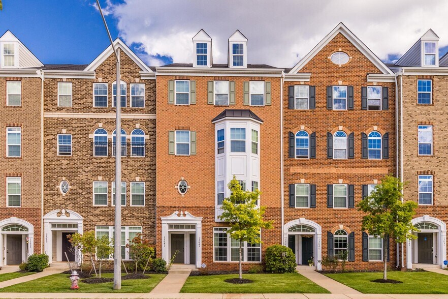 Building Photo - 13643 Air and Space Museum Pky