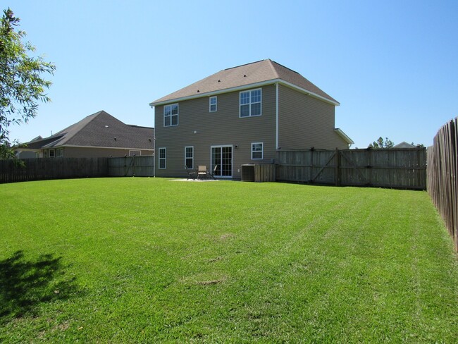 Building Photo - Welcome to Wynbrookee Lane!