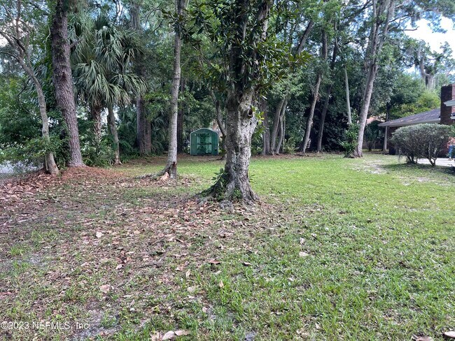 Building Photo - 5391 Golf Course Dr