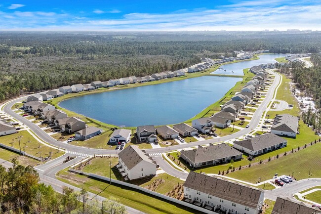 Building Photo - 3520 Bells Lk Cir