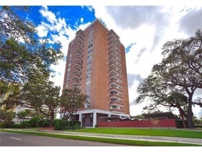 Building Photo - 4015 Bayshore Blvd