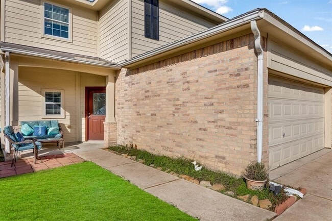 Building Photo - 23744 Martin S Cir
