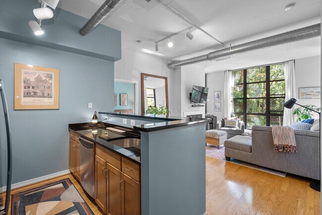 Building Photo - 2020 12th St NW