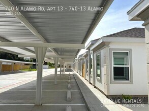 Building Photo - 740 N Alamo Rd