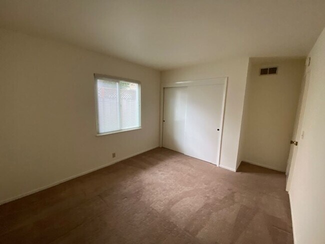 Building Photo - 306 Lobos Ave